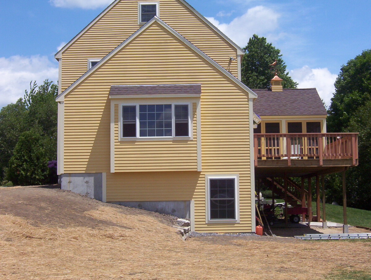 Custom deck construction showing quality craftsmanship and attention to detail